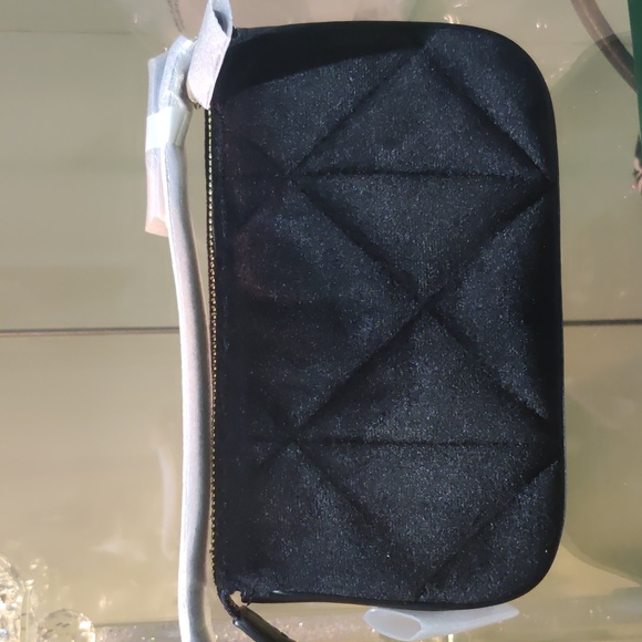 New! Velvet Nolita 19 with Quilting - Picture 7 of 10